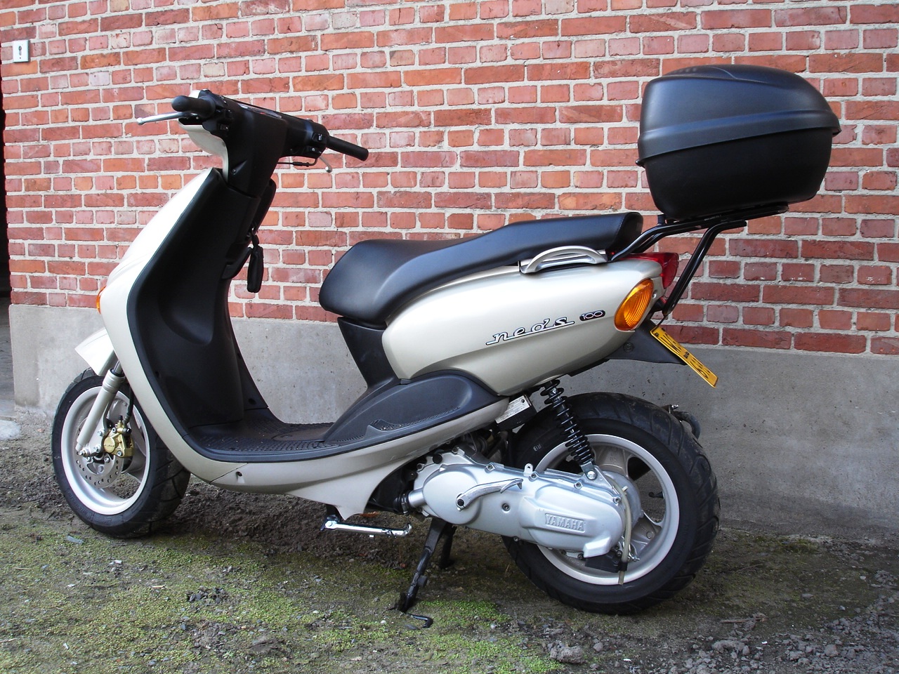 Mobilrent - Yamaha Neos