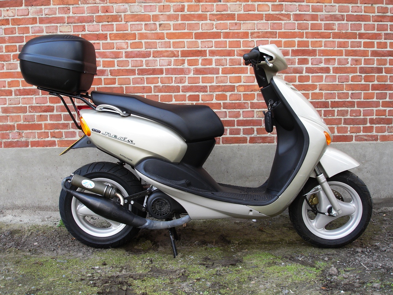 Mobilrent - Yamaha Neos